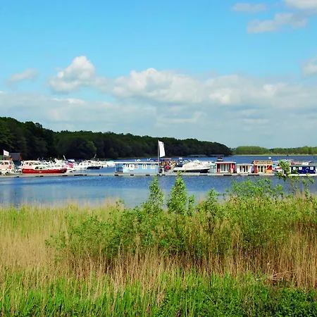 Stilvolles Reihenhaus Mit Wlan In Am Mueritzsee * Buchholz (Mecklenburg-Vorpommern)