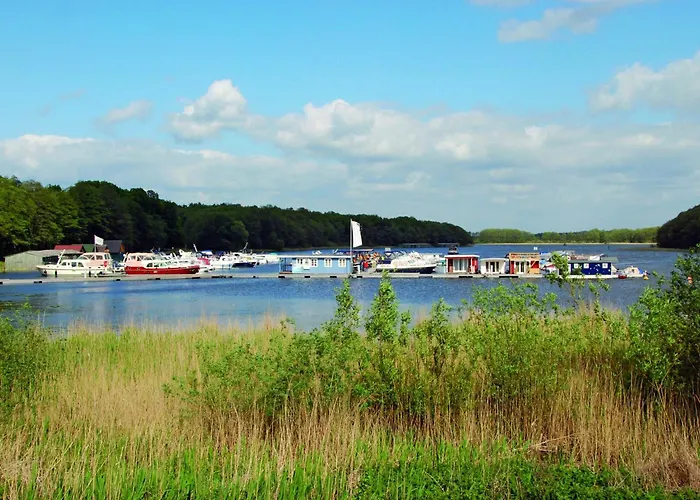 Reihenhaus Mit Wlan In Am Mueritzsee * Buchholz (Mecklenburg-Vorpommern)